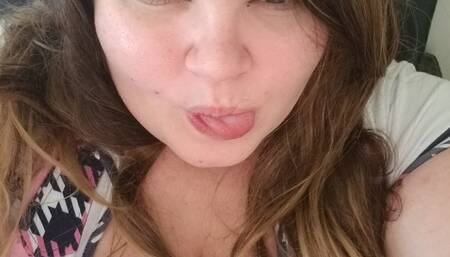 BBW GODDESS SHOWS YOU A THING OR TWO