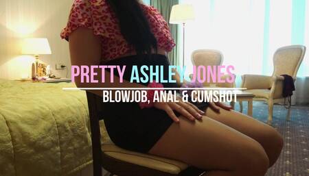 SEXY TRANNY FUCKS A GIRL IN THE ASS