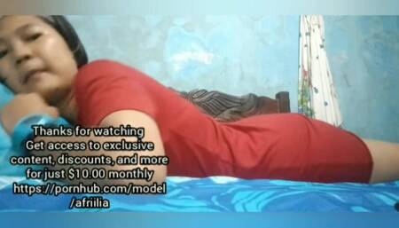 Finished Sex I was Left alone in the Hotel Continued to Masturbate