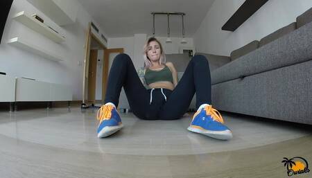 MASTURBATION IN ANKLE SOCKS AND SNICKERS. FEMALE ORGASM, CREAM FROM PUSSY