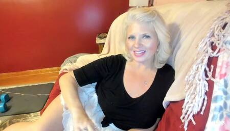 Mom Loves Cheating w/ Internet Boyfriend