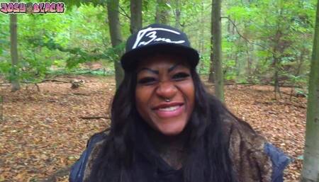 Unknow User: Cumswallow im Wald