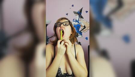 How's big my mouth?
