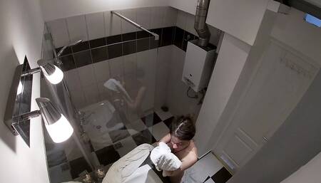 Teen spied in the shower by a hidden camera