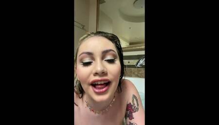 Experimenting in the bathtub - Lenna Lux