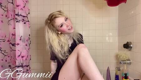 Shaving My Pussy + Armpits