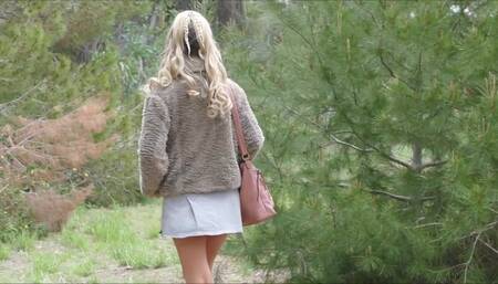 Spying on outdoor public masturbation after removing panties