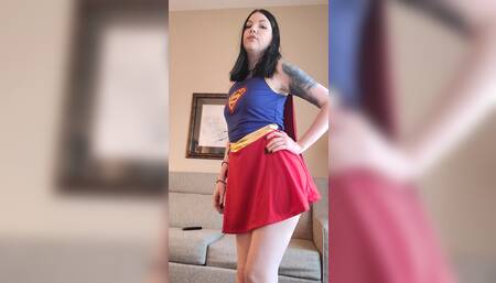 Supergirl Sucks and Fucks Alien Cock