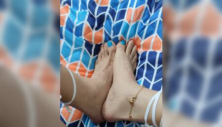 Feet, cum & boobies!