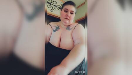 Titty shake from Ms. Kitty