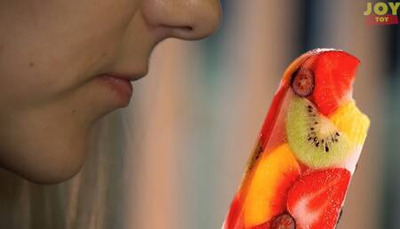 Suction Power - Close Up Blowjob in 4k