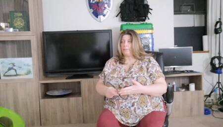 BBW Mom Wants her Ass and Cunt Stuffed