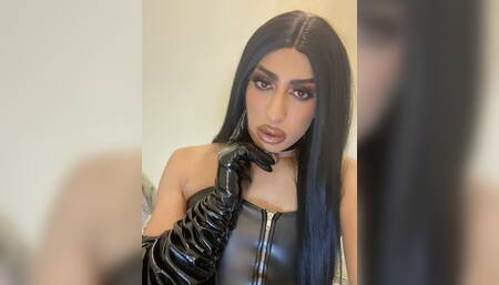 Trans/shemale sucks cock and gets fucked finishing with a big load on her face