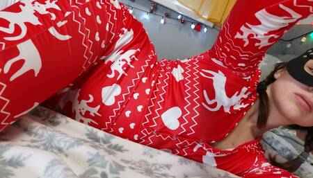 Christmas Creampie for Teen (18+) and Sneak Fucking in House with Squeaky Bed