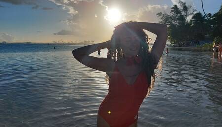 Sofi. Dance on the beach