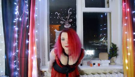 Happy New Year! I draw on the window. How do you like the costume?)