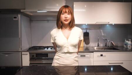 [Full view of nipples] Make omelet rice with a naked apron (no mosaic)