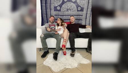 Cathy Cronw, leçon cuckold  avec Paul et Dimitri (Première partie complète)