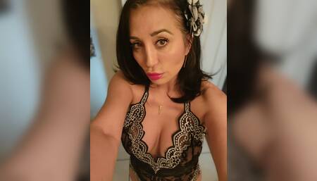 Greek goddess at your service , take my pussy daddy