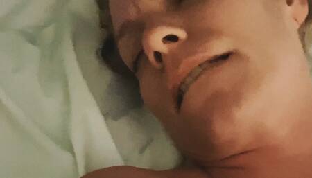 Solo female masturbation with my signature orgasm you love so much. Enjoy! ❤️????????