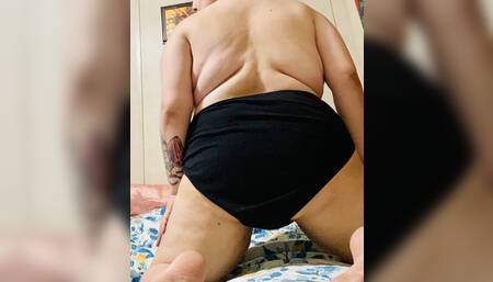 BBW Belly worship