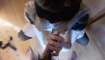 I kneel and lick the penis.Real blow job❤
