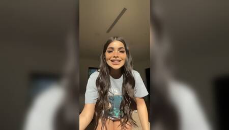 I’m not trying to be sexy, it’s just way of expressing myself when I move around.????