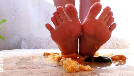 Squeezing citrus juice