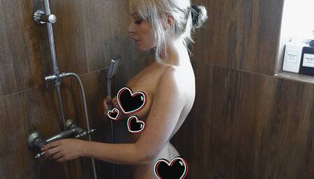Playfull naughty shower video