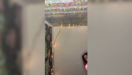 pov you are my floor & i'm fucking myself