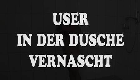In der Dusche gepisst