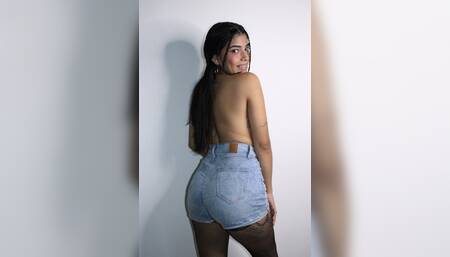 full video in the sofa masturbating me