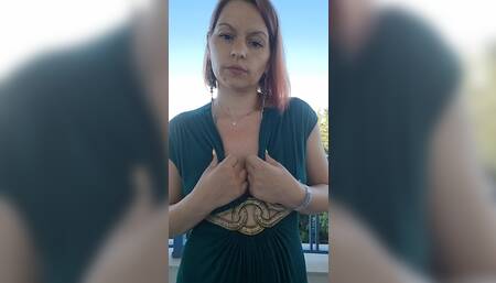 SLOW-MOTION TITS FLASHING!