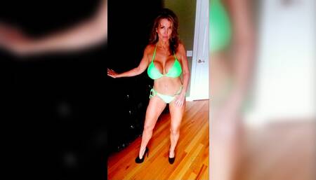 THE BEST TOPLESS PRIVATE DANCE (w/out hiring a club stripper!) ????