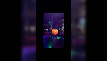 Answering Questions at a Feature Dance ????????