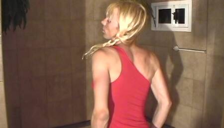 Latina Tgirl Loves at bathtub and fuck on bed LOTS OF HAIR action