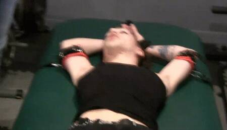 Ok, get ready for LEGIT tickle Tor-Ture "Omg help, please STOP"