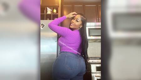 Playing with my toy thinking of you d4ddy! ????