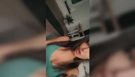 Horny baking Slut ????