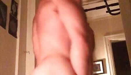 Muscle nipple bate