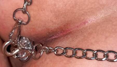 I was a bad bitch so I got handcuff