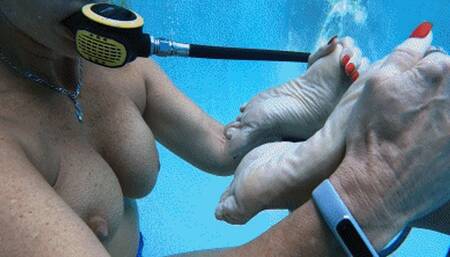 Marella gets Underwater massage from Carissa part 2