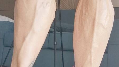 Tempest flexing hard on tip toe as Fan watches