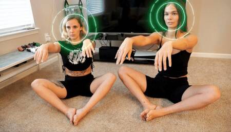 Ivy and Alisha Barefoot and Controlled 4K