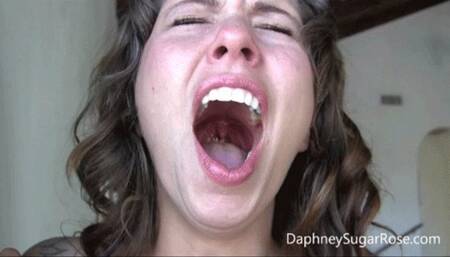 * 854x480p * Deep Throat View Summer Yawning - MOV