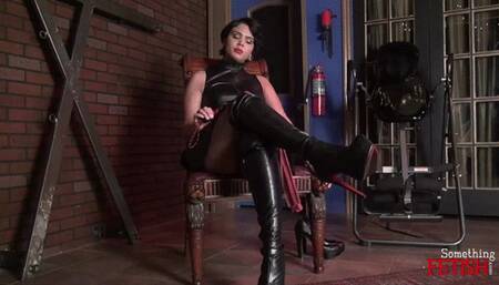 Goddess Bossy - Proper Boot Cleaning