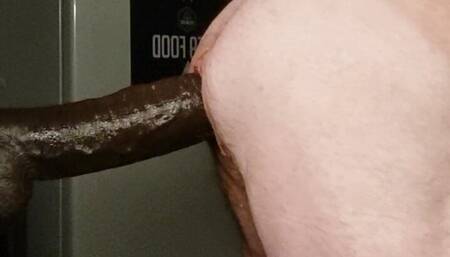 Really nice huge long black dildo, my ass love it