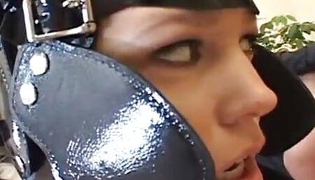 Annette Schwarz & Liv Wilder & Naomi Gangbang