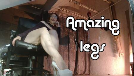 The amazing legs of MistressOnline