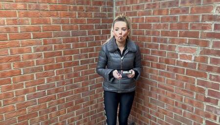 Smoking plus spitting HD